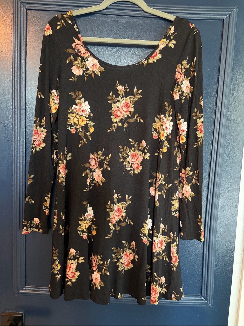 Forever 21 Black Pink Rose Floral Long Sleeve Swing Dress M